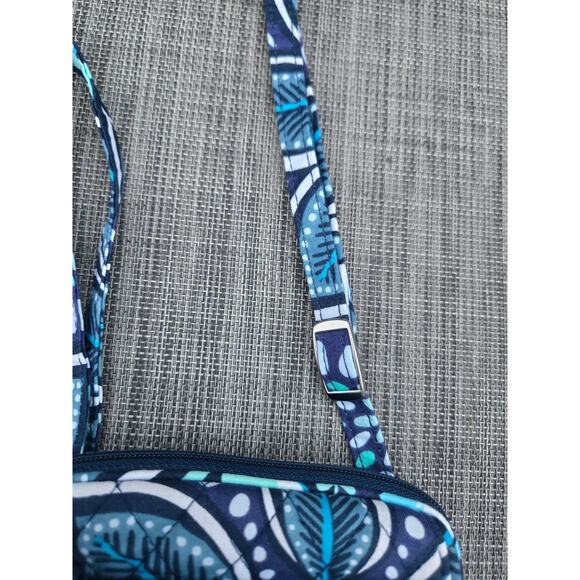 Vera Bradley Blue Island Medallion Mini Hipster Cross Body Shoulder Bag NWT - Picture 9 of 11